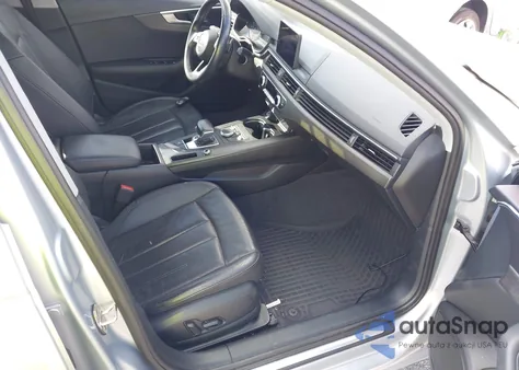 2019 Audi A4 40 Titanium Premium z USA, uszkodzony, nr VIN WAUGMAF45KN012487